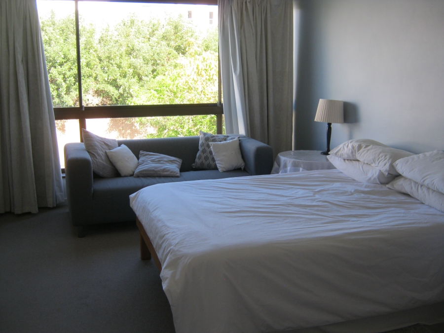 To Let 4 Bedroom Property for Rent in Strand North Western Cape
